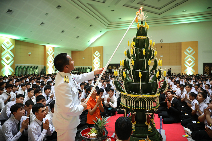 พิธีอัญเชิญตราพระราชลัญจกร และประดับตรามหาวิทยาลัย ประจำปีการศึกษา 2562