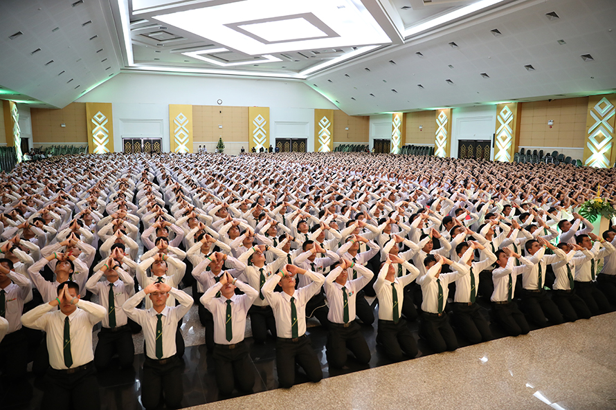 พิธีอัญเชิญตราพระราชลัญจกร และประดับตรามหาวิทยาลัย ประจำปีการศึกษา 2562