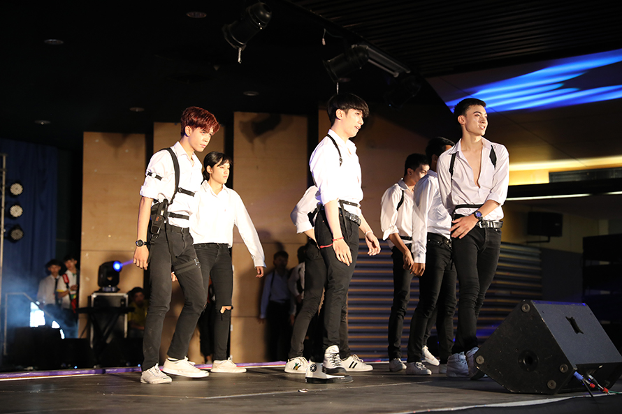 เปิดบ้าน To be number one