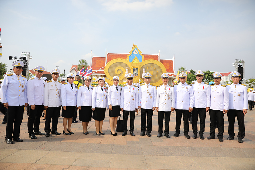พิธีถวายราชสักการะ ลงนามถวายพระพรชัยมงคล พระบาทสมเด็จพระเจ้าอยู่หัว