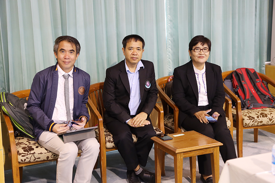 โครงการค่ายฝึกอบรมการทำวิจัยและผลงานทางวิชาการฯ