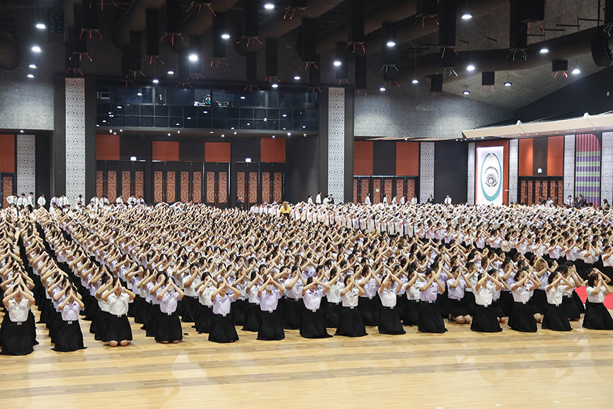 อัญเชิญตราพระราชลัญจกร