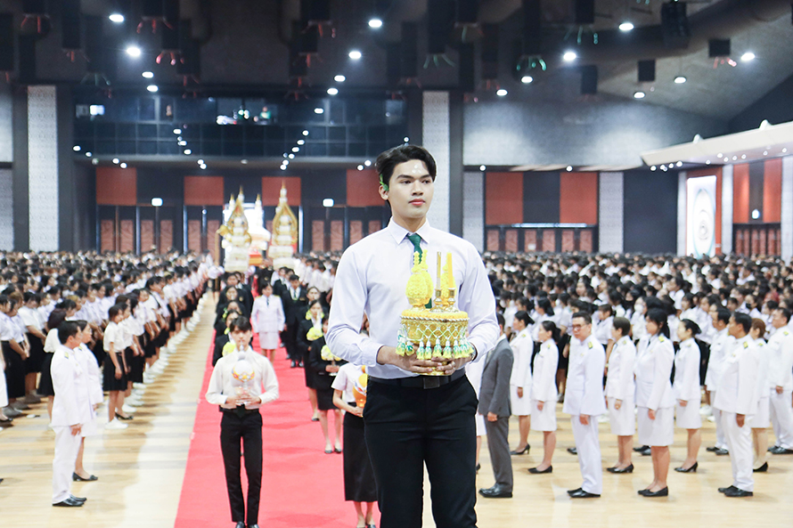 อัญเชิญตราพระราชลัญจกร